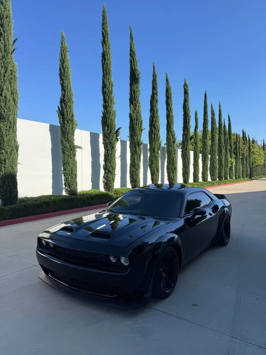 2016 Dodge Challenger SRT Hellcat 3rd Gen - Image 9 of 16