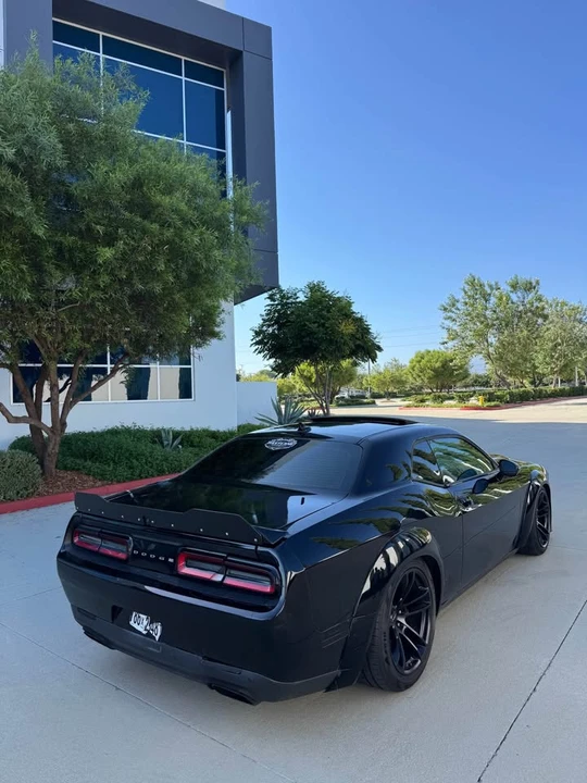 2016 Dodge Challenger SRT Hellcat 3rd Gen - Image 5 of 16