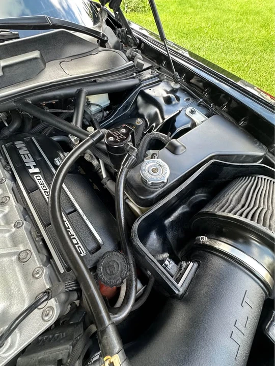 2016 Dodge Challenger SRT Hellcat 3rd Gen - Image 9 of 12