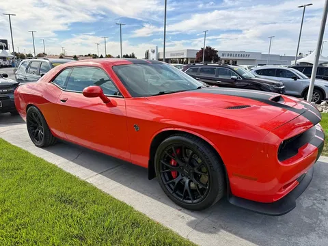 2016 Dodge Challenger SRT Hellcat Coupe 2D