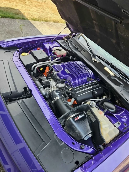 2016 Dodge Challenger SRT Hellcat 3rd Gen - Image 6 of 9