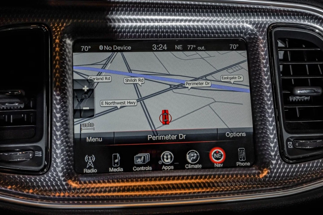 2016 Dodge Challenger SRT Hellcat 3rd Gen - Image 27 of 31