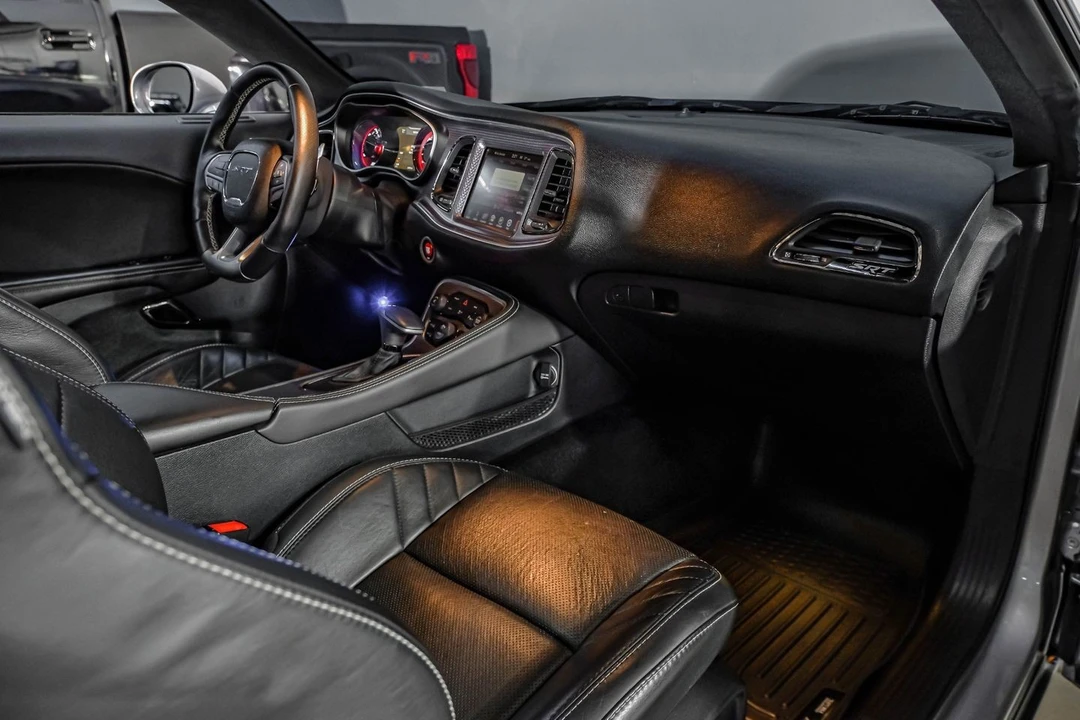 2016 Dodge Challenger SRT Hellcat 3rd Gen - Image 19 of 31