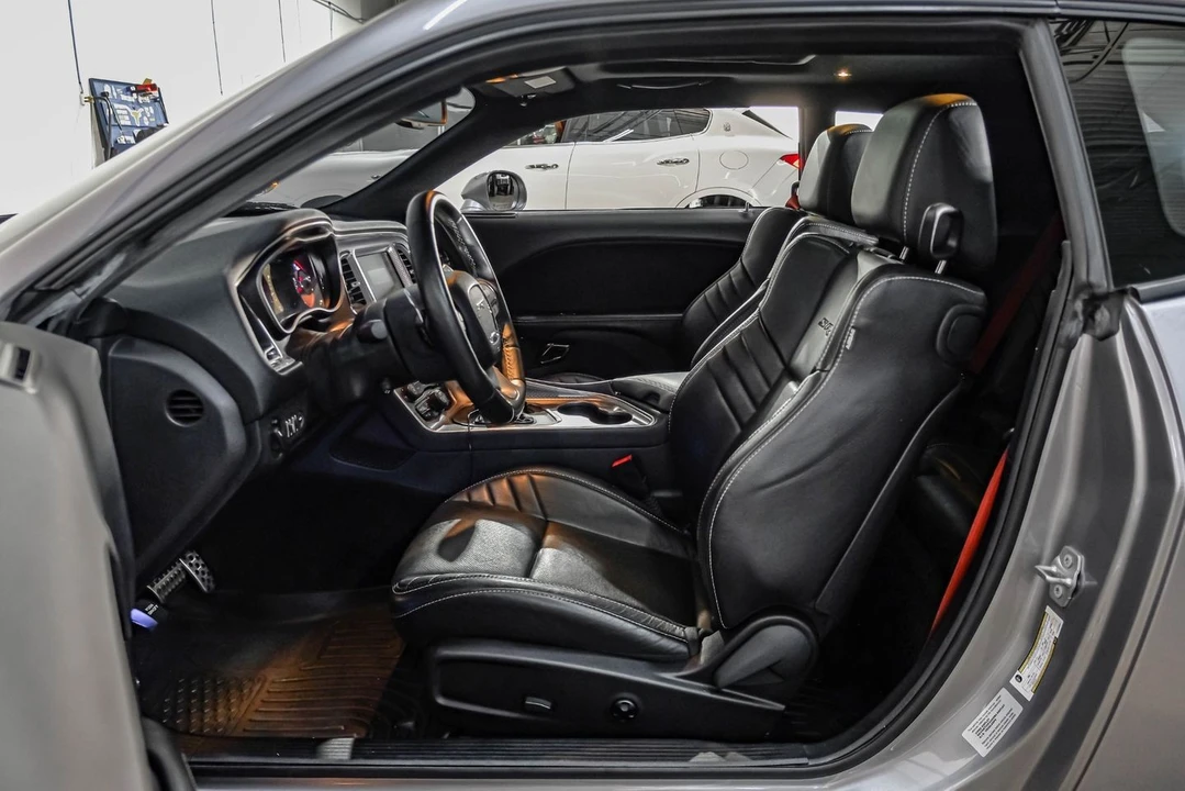 2016 Dodge Challenger SRT Hellcat 3rd Gen - Image 4 of 31