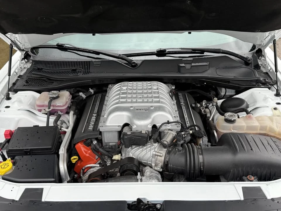 2016 Dodge Challenger SRT Hellcat 3rd Gen - Image 7 of 7