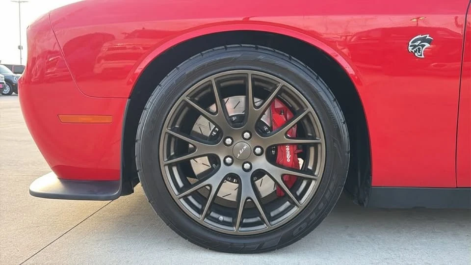 2016 Dodge Challenger SRT Hellcat 3rd Gen - Image 9 of 20
