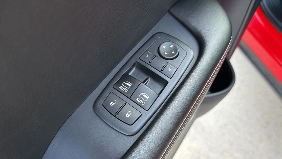 2016 Dodge Challenger SRT Hellcat 3rd Gen - Image 11 of 20