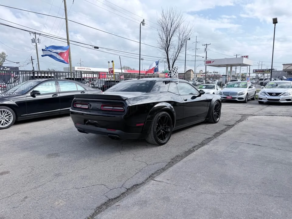 2016 Dodge Challenger SRT Hellcat 3rd Gen - Image 4 of 15