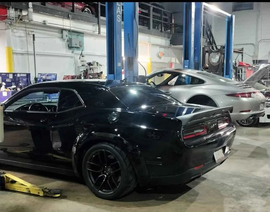 2016 Dodge Challenger SRT Hellcat 3rd Gen - Image 9 of 9