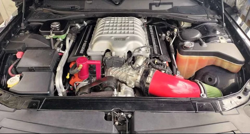 2016 Dodge Challenger SRT Hellcat 3rd Gen - Image 7 of 9