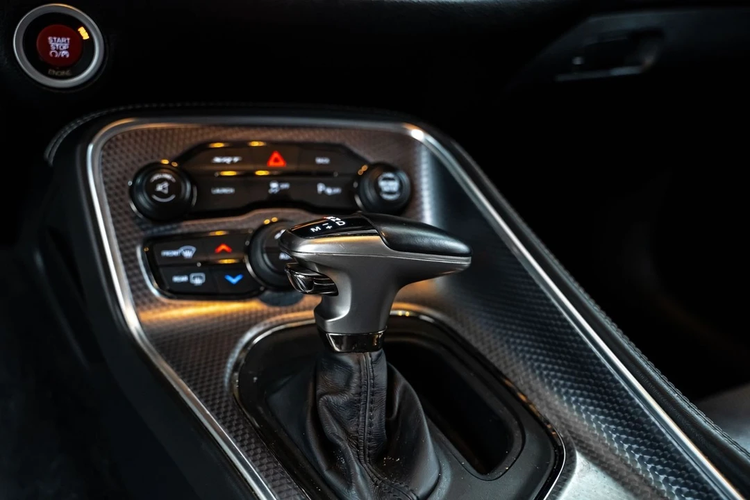 2016 Dodge Challenger SRT Hellcat 3rd Gen - Image 27 of 31