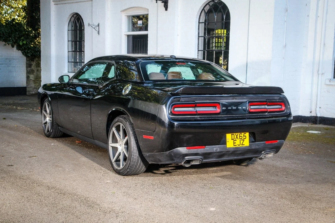 2016 Dodge Challenger 3rd Gen - Image 7 of 30