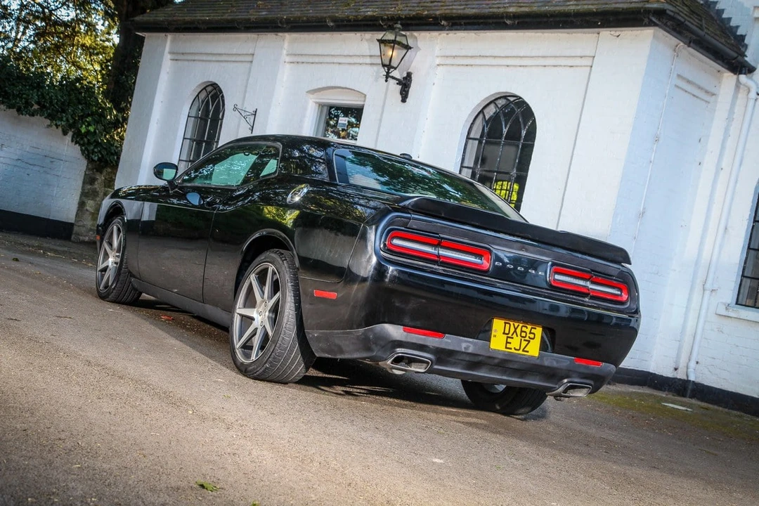 2016 Dodge Challenger 3rd Gen - Image 9 of 30