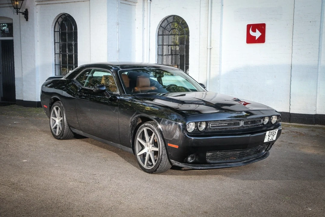 2016 Dodge Challenger 3rd Gen - Image 2 of 30