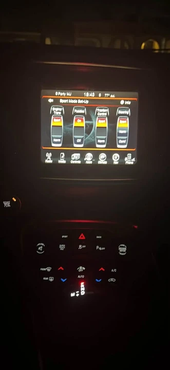 2016 Dodge Challenger 3rd Gen - Image 15 of 16