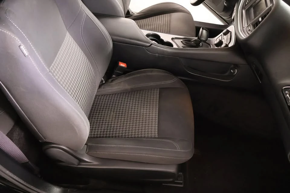 2016 Dodge Challenger 3rd Gen - Image 8 of 15