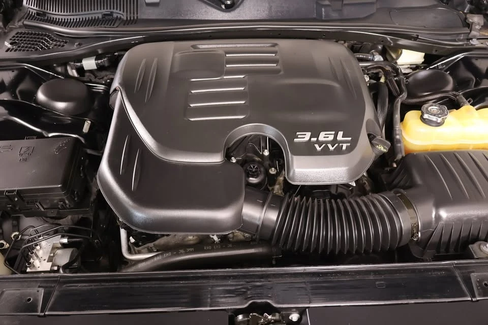 2016 Dodge Challenger 3rd Gen - Image 12 of 15