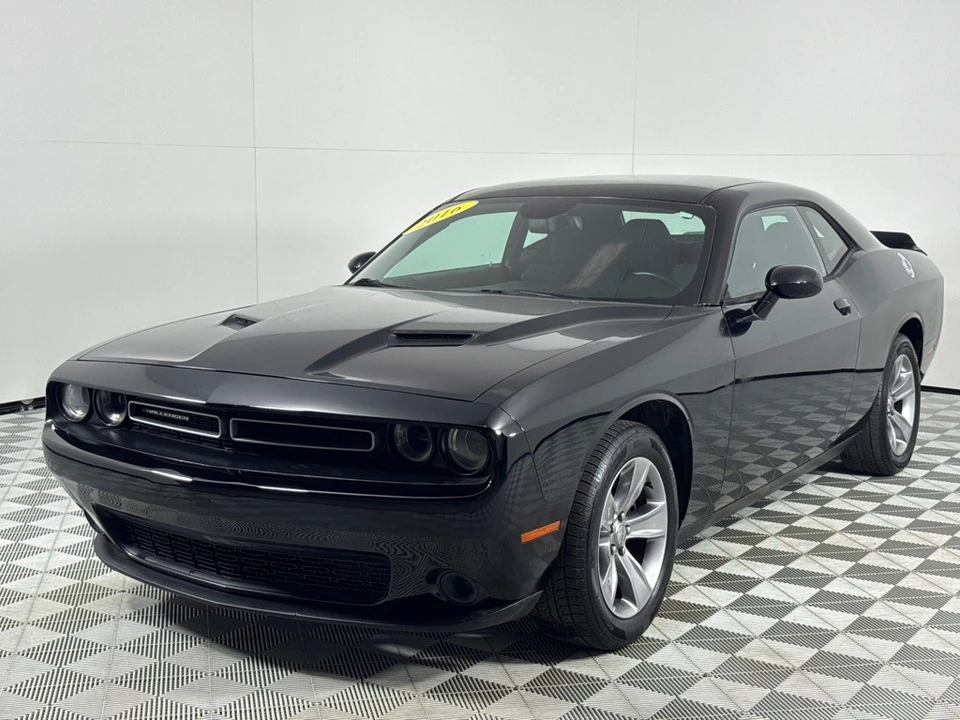2016 Dodge Challenger 3rd Gen - Image 10 of 12