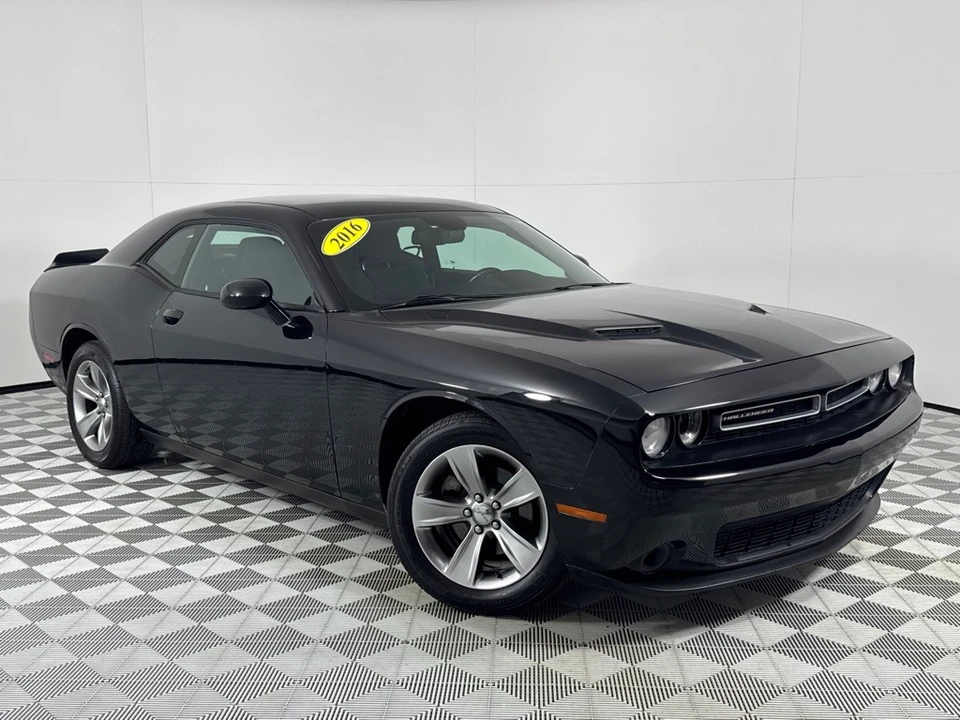 2016 Dodge Challenger 3rd Gen - Image 2 of 12