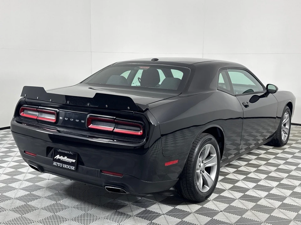 2016 Dodge Challenger 3rd Gen - Image 5 of 12