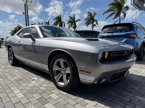 2016 Dodge Challenger SXT
