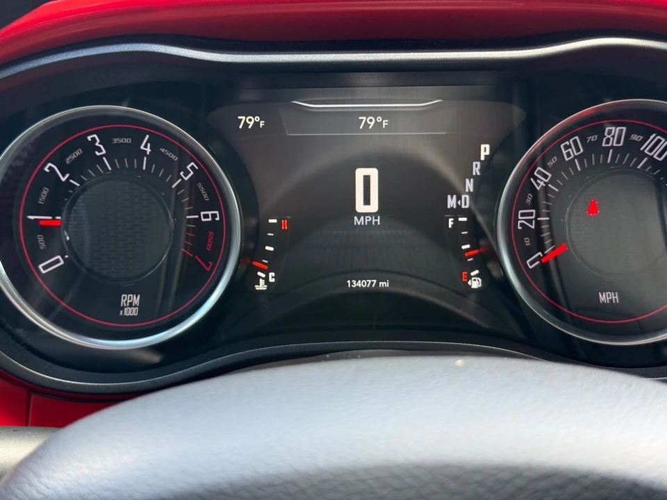 2016 Dodge Challenger 3rd Gen - Image 14 of 31