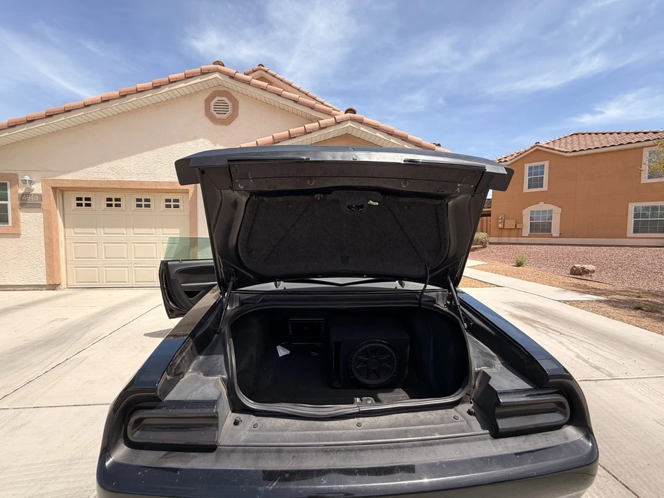 2016 Dodge Challenger 3rd Gen - Image 11 of 18