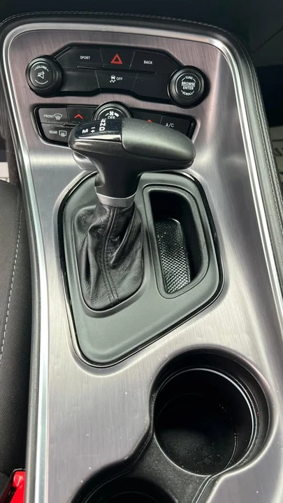 2016 Dodge Challenger 3rd Gen - Image 15 of 17