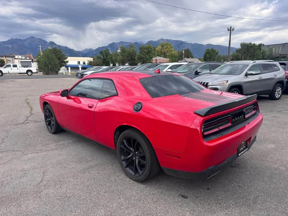 2016 Dodge Challenger 3rd Gen - Image 9 of 13
