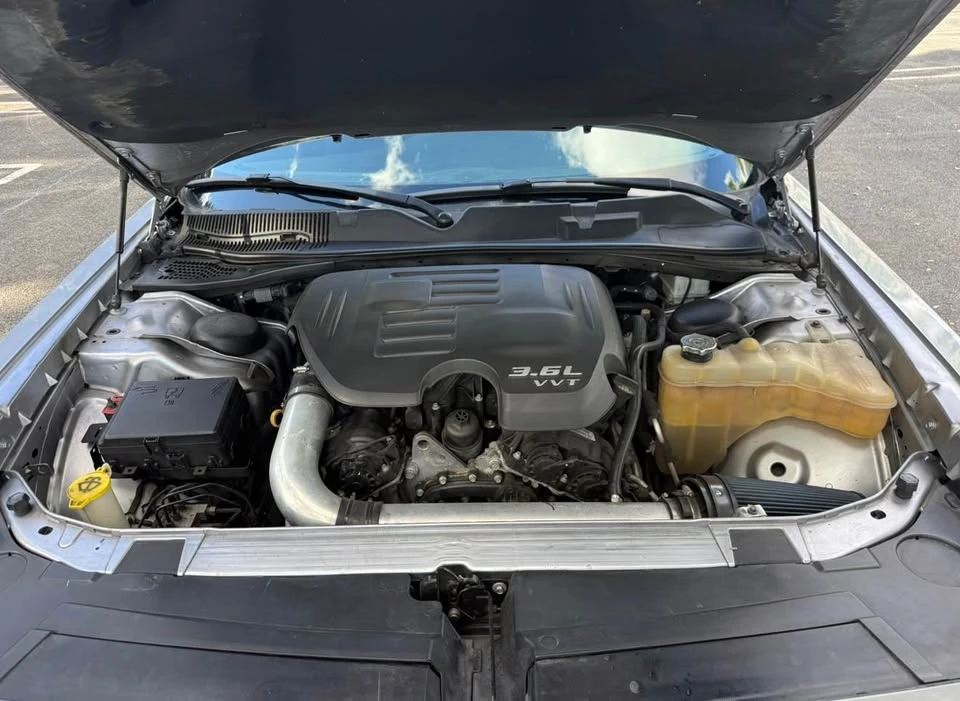 2016 Dodge Challenger 3rd Gen - Image 19 of 20