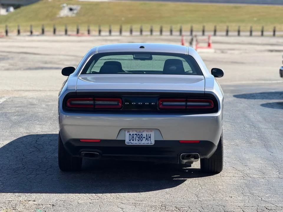 2016 Dodge Challenger 3rd Gen - Image 5 of 10
