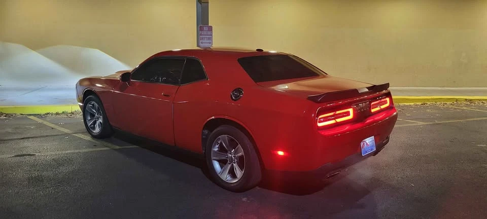 2016 Dodge Challenger 3rd Gen - Image 2 of 5