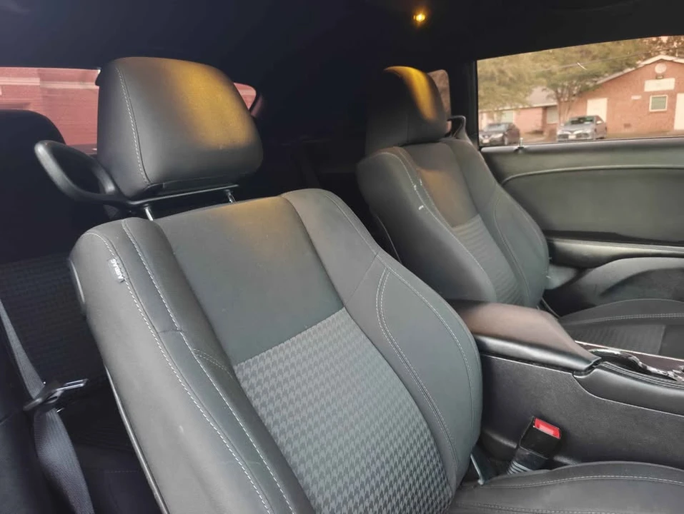 2016 Dodge Challenger 3rd Gen - Image 7 of 9