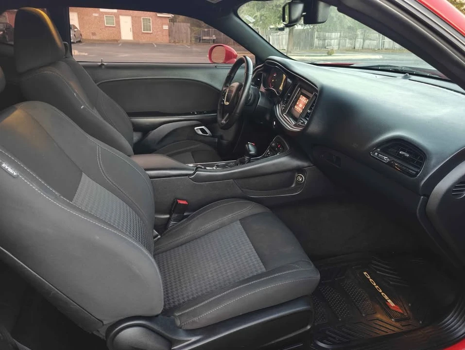 2016 Dodge Challenger 3rd Gen - Image 6 of 9