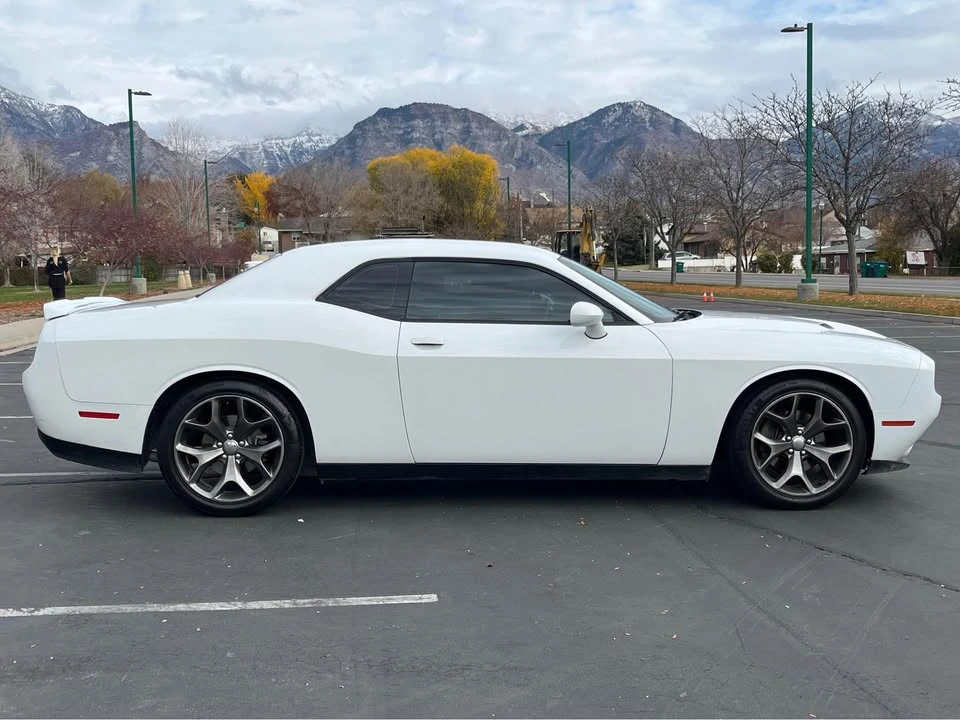 2016 Dodge Challenger 3rd Gen - Image 6 of 13