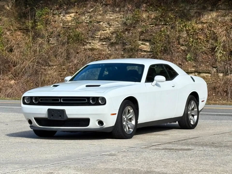 2016 Dodge Challenger 3rd Gen - Image 3 of 17