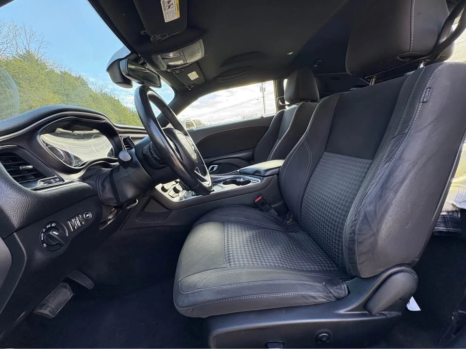 2016 Dodge Challenger 3rd Gen - Image 13 of 17