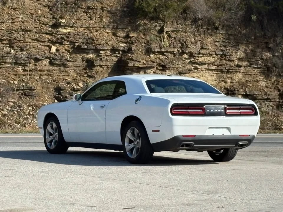 2016 Dodge Challenger 3rd Gen - Image 6 of 17