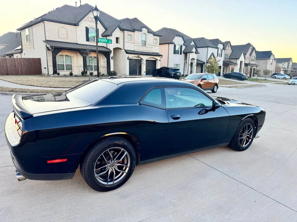 2016 Dodge Challenger 3rd Gen - Image 16 of 17