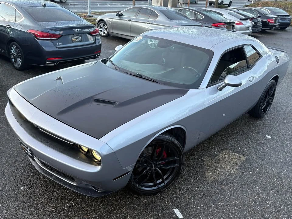 2016 Dodge Challenger 3rd Gen - Image 2 of 8