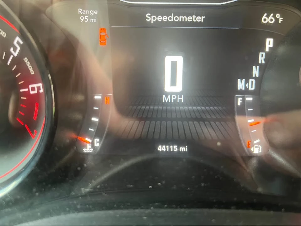 2016 Dodge Challenger 3rd Gen - Image 9 of 10