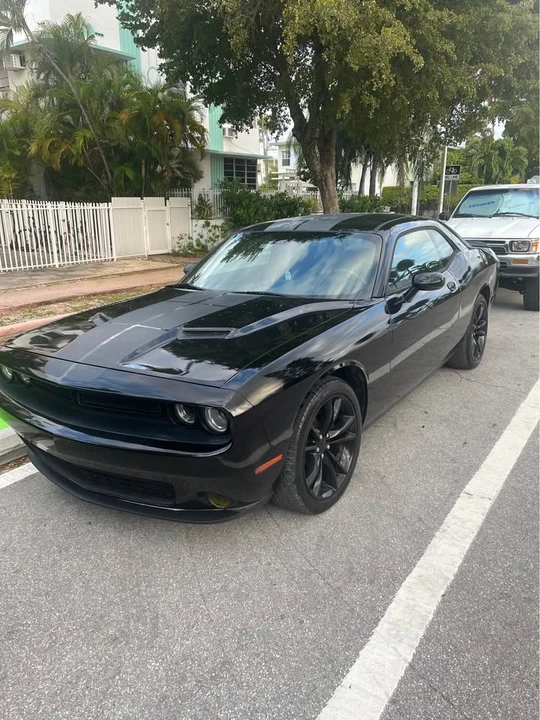 2016 Dodge Challenger 3rd Gen - Image 3 of 10
