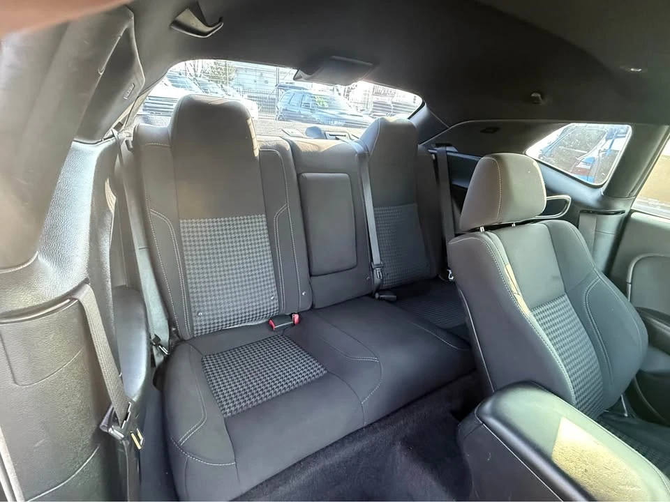 2016 Dodge Challenger 3rd Gen - Image 10 of 16