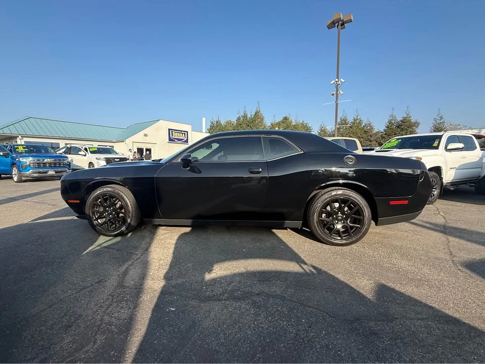 2016 Dodge Challenger 3rd Gen - Image 4 of 16