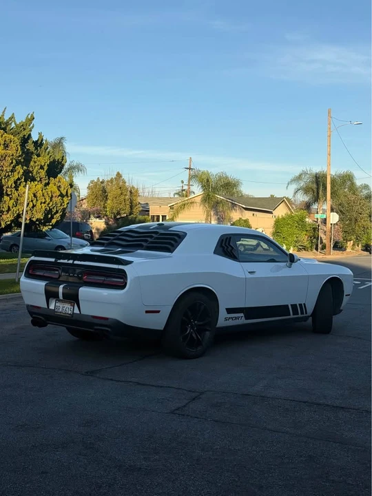 2016 Dodge Challenger 3rd Gen - Image 4 of 8