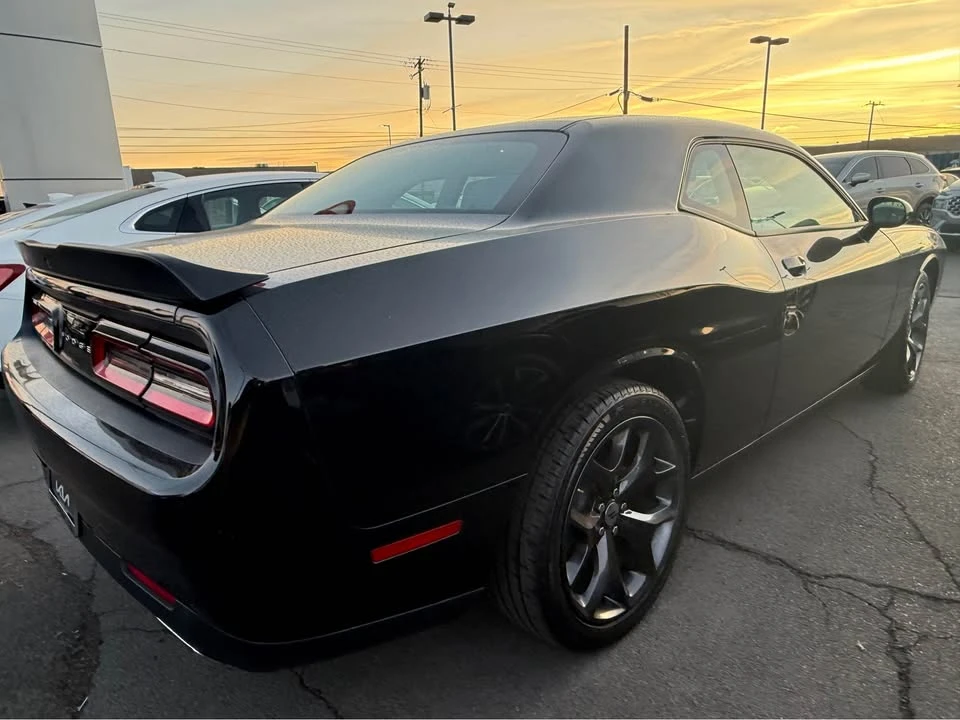 2016 Dodge Challenger 3rd Gen - Image 2 of 5