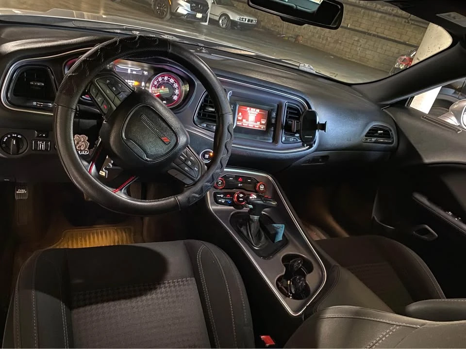 2016 Dodge Challenger 3rd Gen - Image 3 of 15