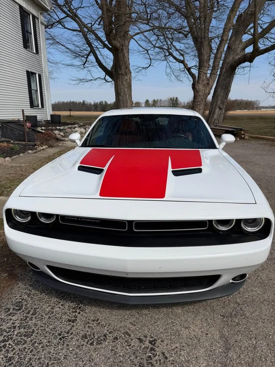 2016 Dodge Challenger 3rd Gen - Image 2 of 8