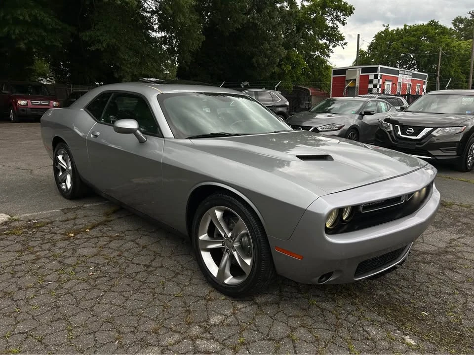 2016 Dodge Challenger 3rd Gen - Image 2 of 7