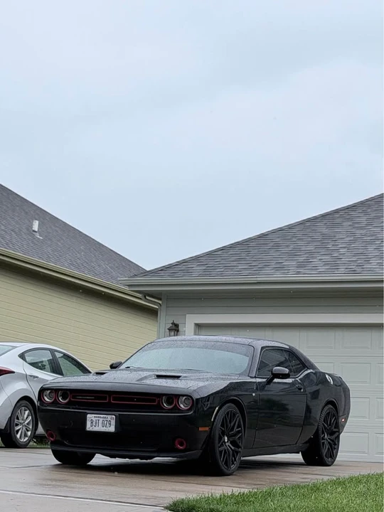 2016 Dodge Challenger 3rd Gen - Image 3 of 10